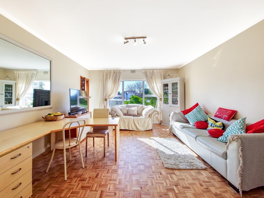 2 Bedroom Property for Sale in Bergvliet Western Cape